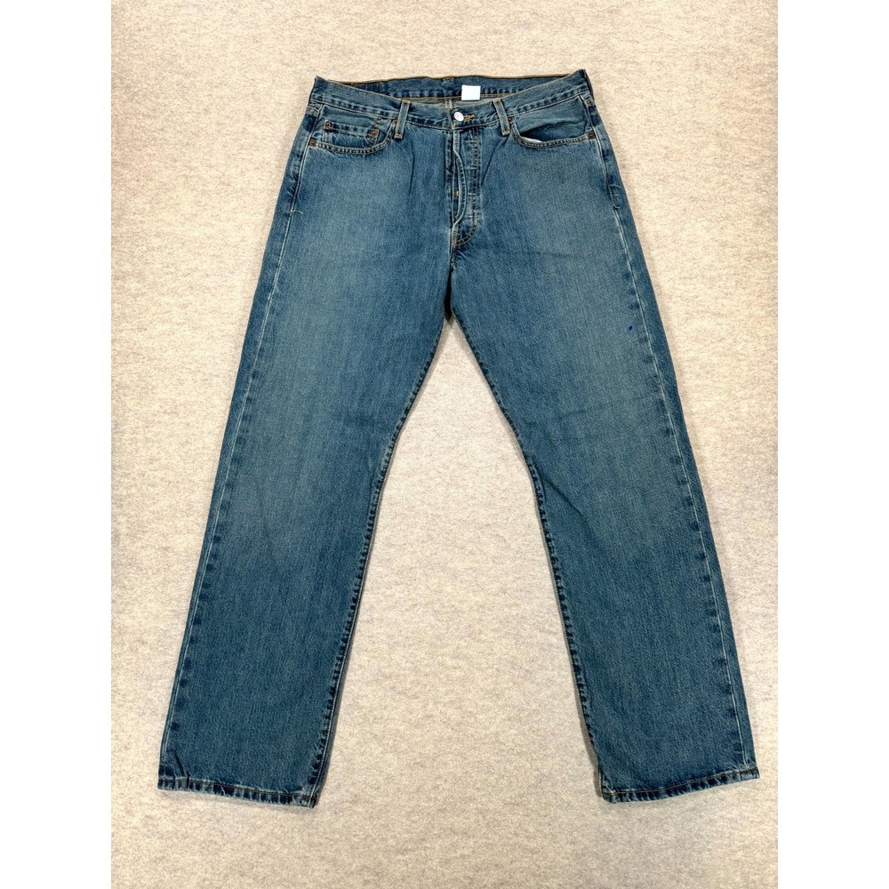 Levi's 501 Jeans Mens 36x32 Blue Denim Straight Leg Button Fly 00501-0206